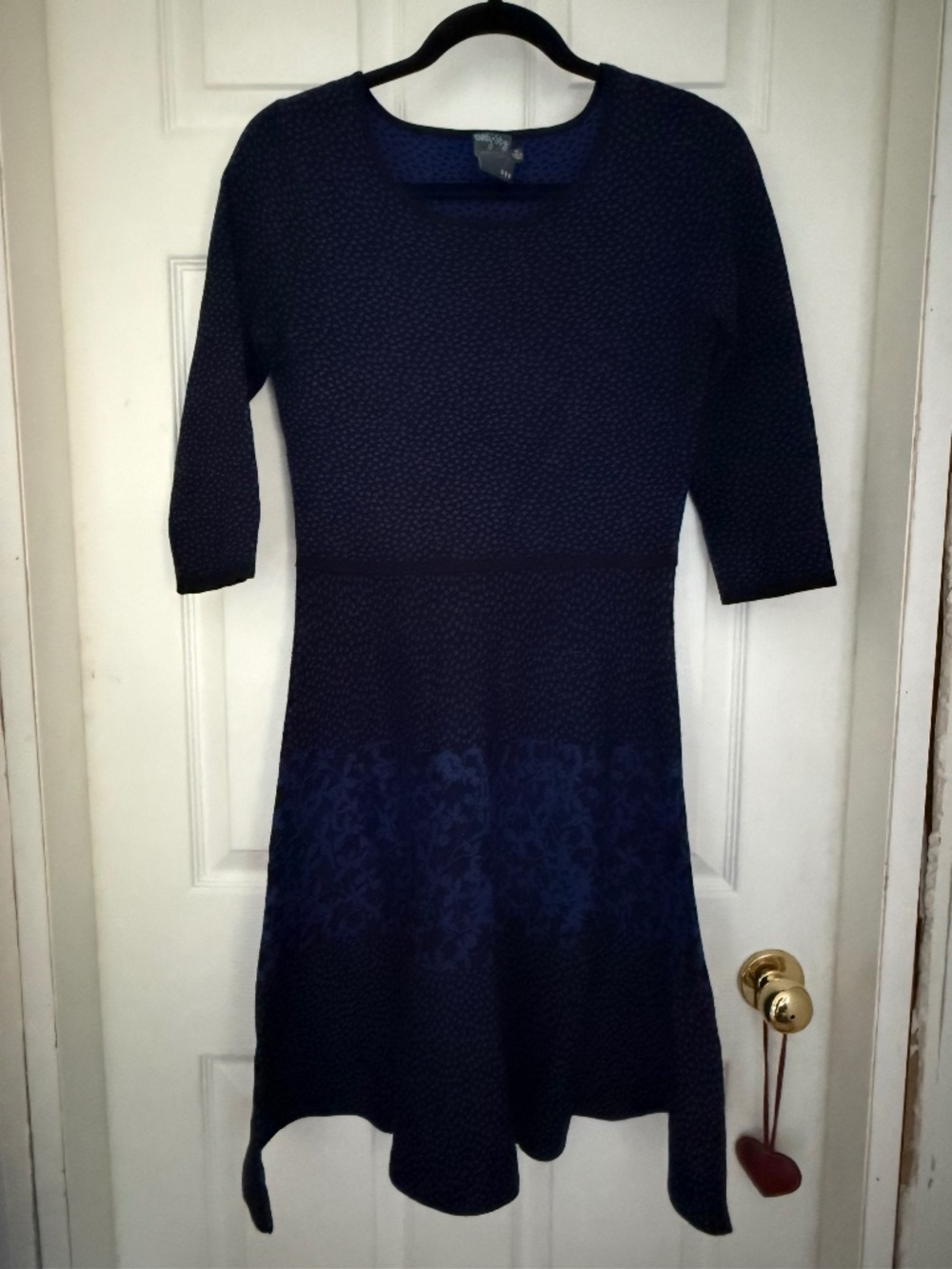 Gabby & Skye Dress - size S